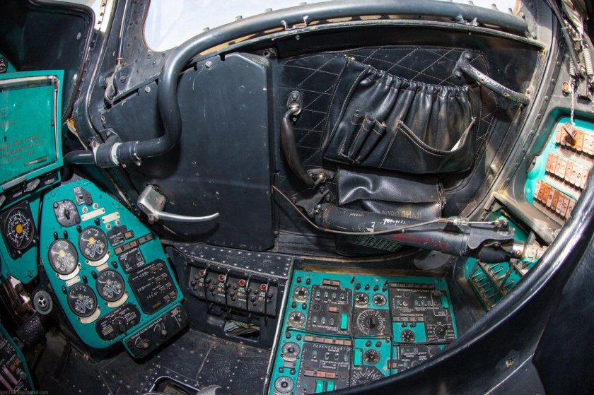 Ми 24 ВП кабина