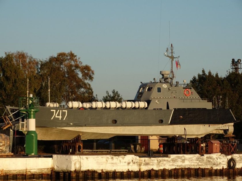 Речной патрульный катер