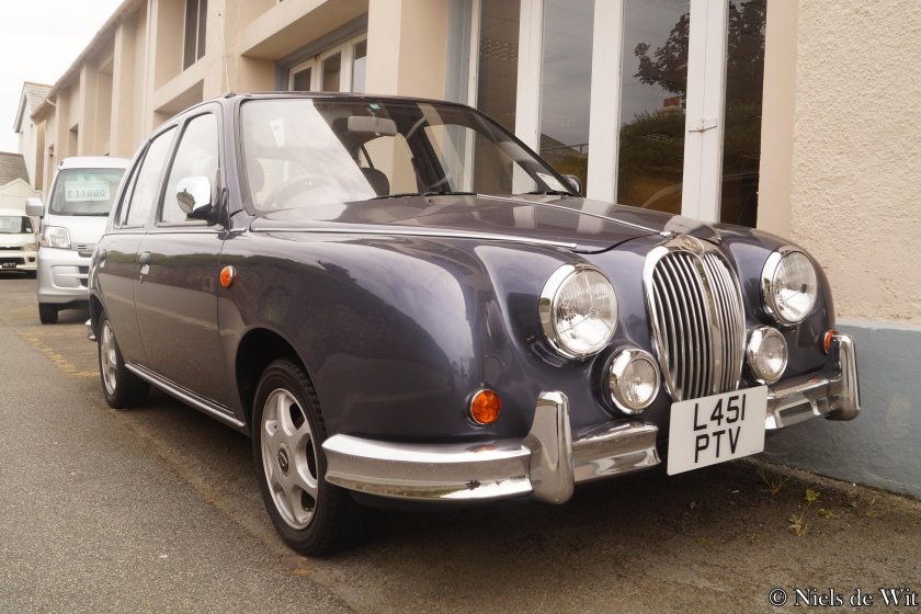 Mitsuoka viewt