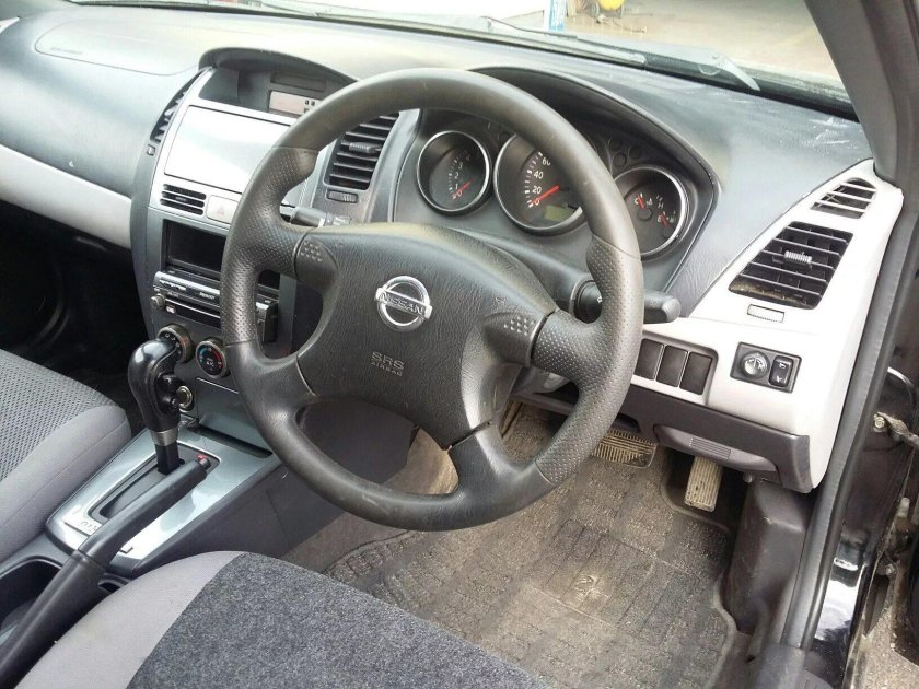 Nissan Wingroad y11 салон