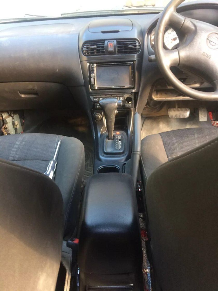 Nissan Wingroad 2001 салон
