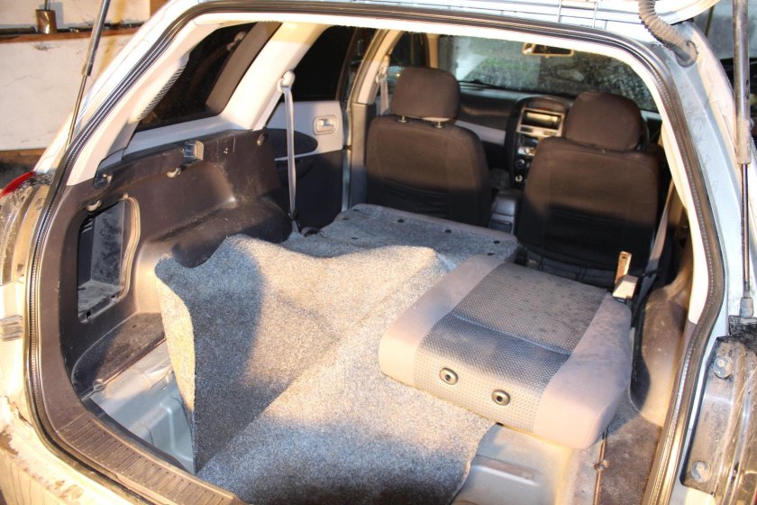 Wingroad y11 салон