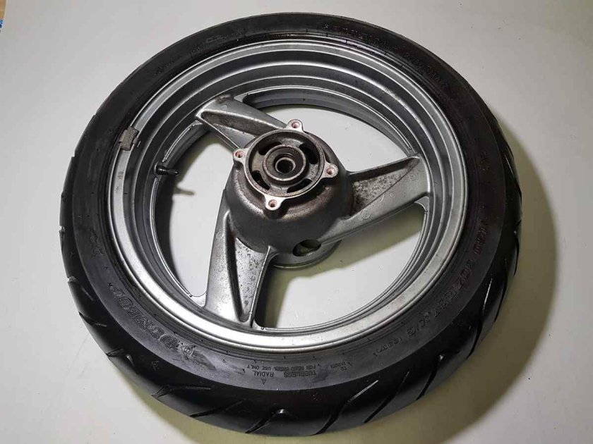 Kawasaki ZZR 400-2 2000 сборка заднего колеса