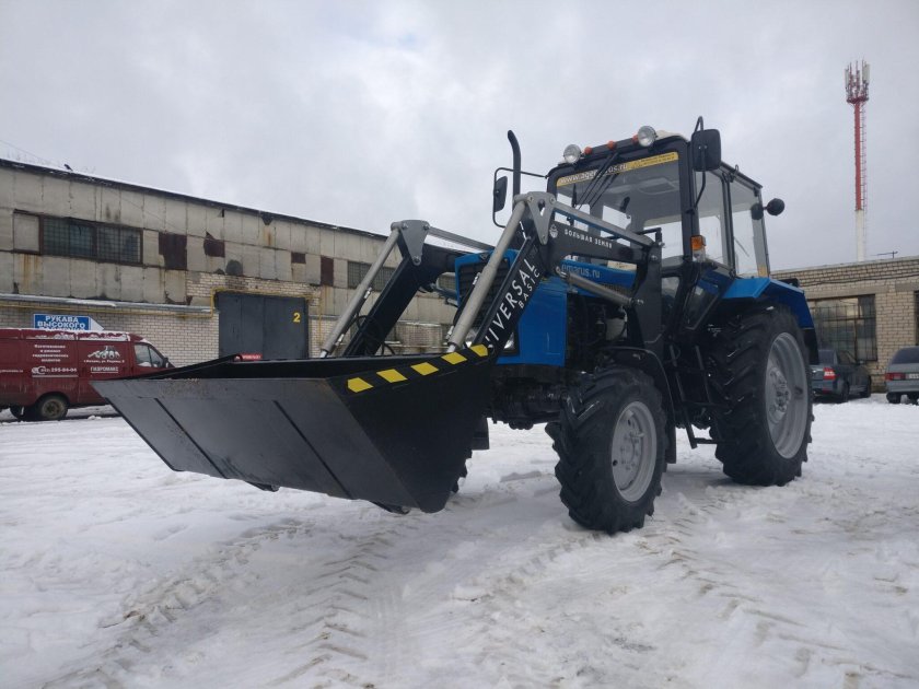 Универсал Базик погрузчик