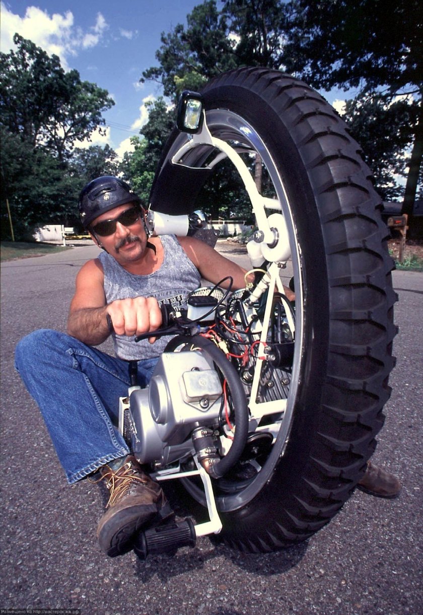 Керри Маклин моноцикл