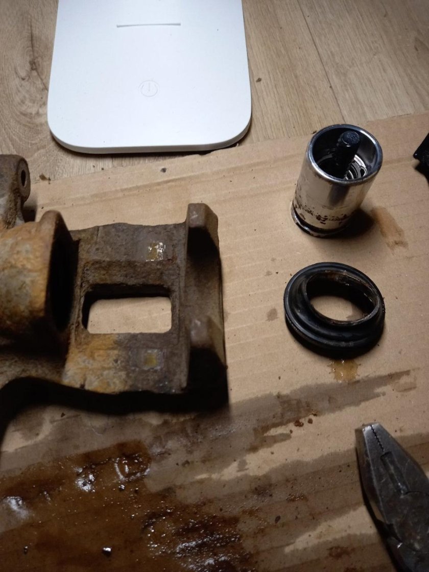 Переборка заднего суппорта Хендай Солярис