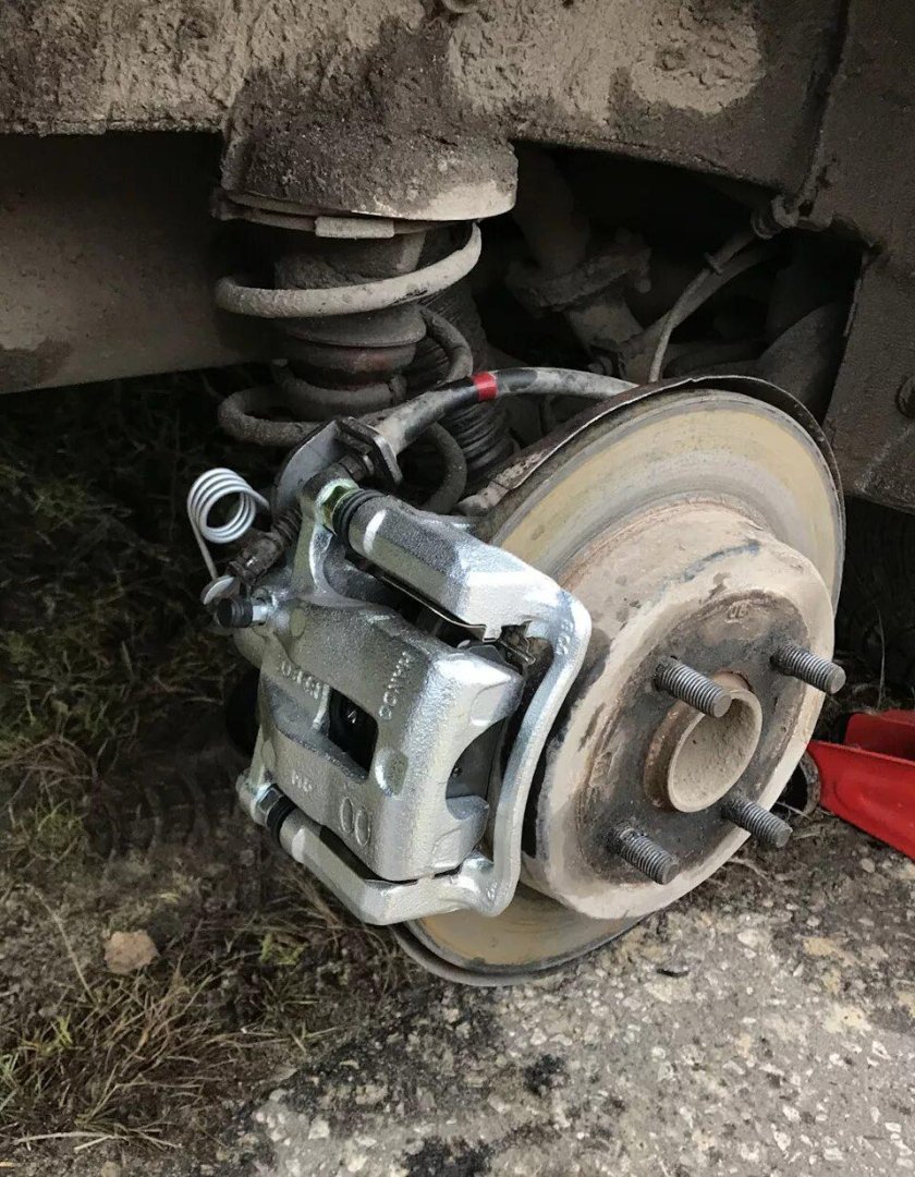 Задний суппорт Хендай Солярис