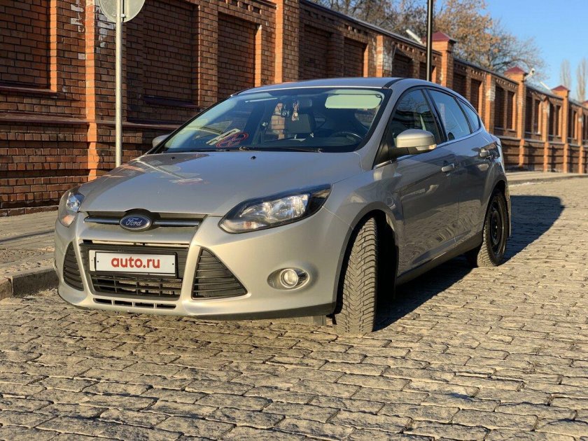 Форд фокус 3 серебристый на 17 Чечня