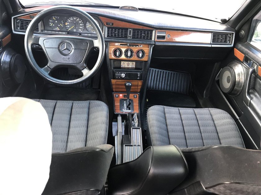 Мерседес 190 w201