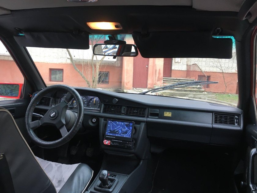 Mercedes w201 салон