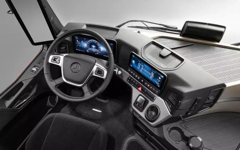 Mercedes Actros 2024