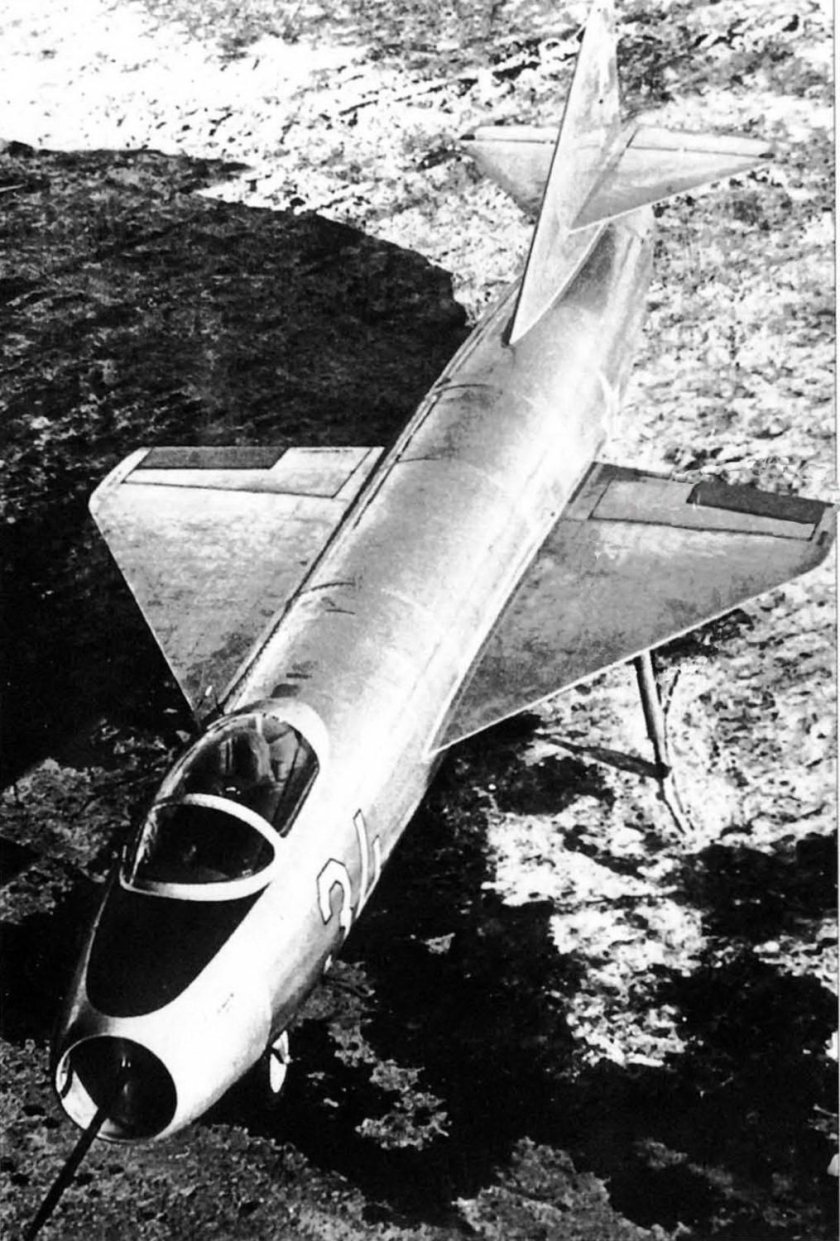 1 Реактивный истребитель СССР