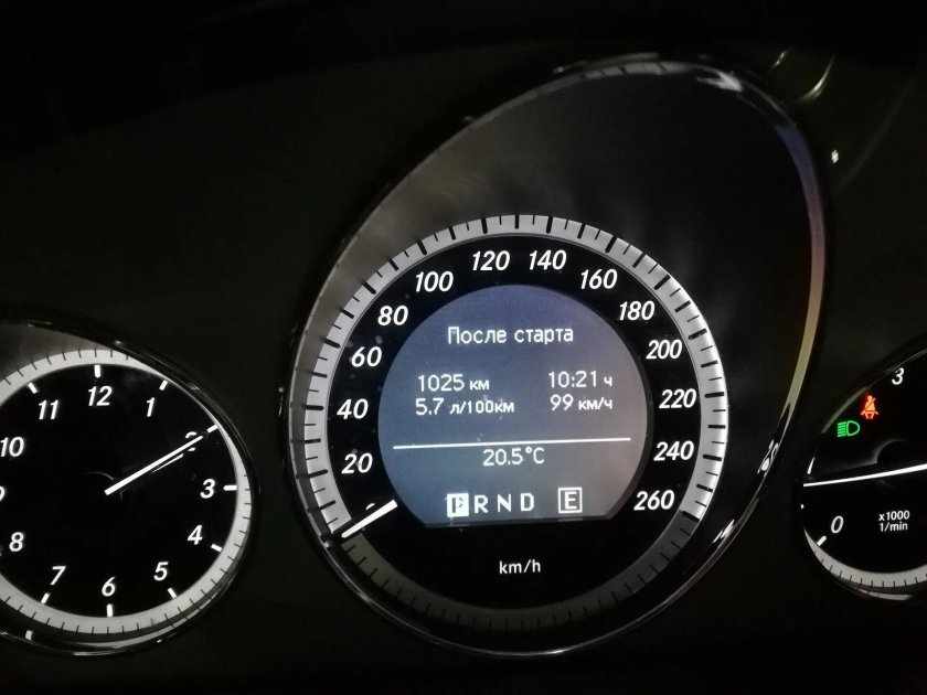 Мерседес 212е550 2010 года очень большой расход топлива