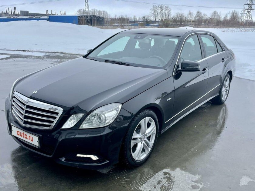 Мерседес е200 2010