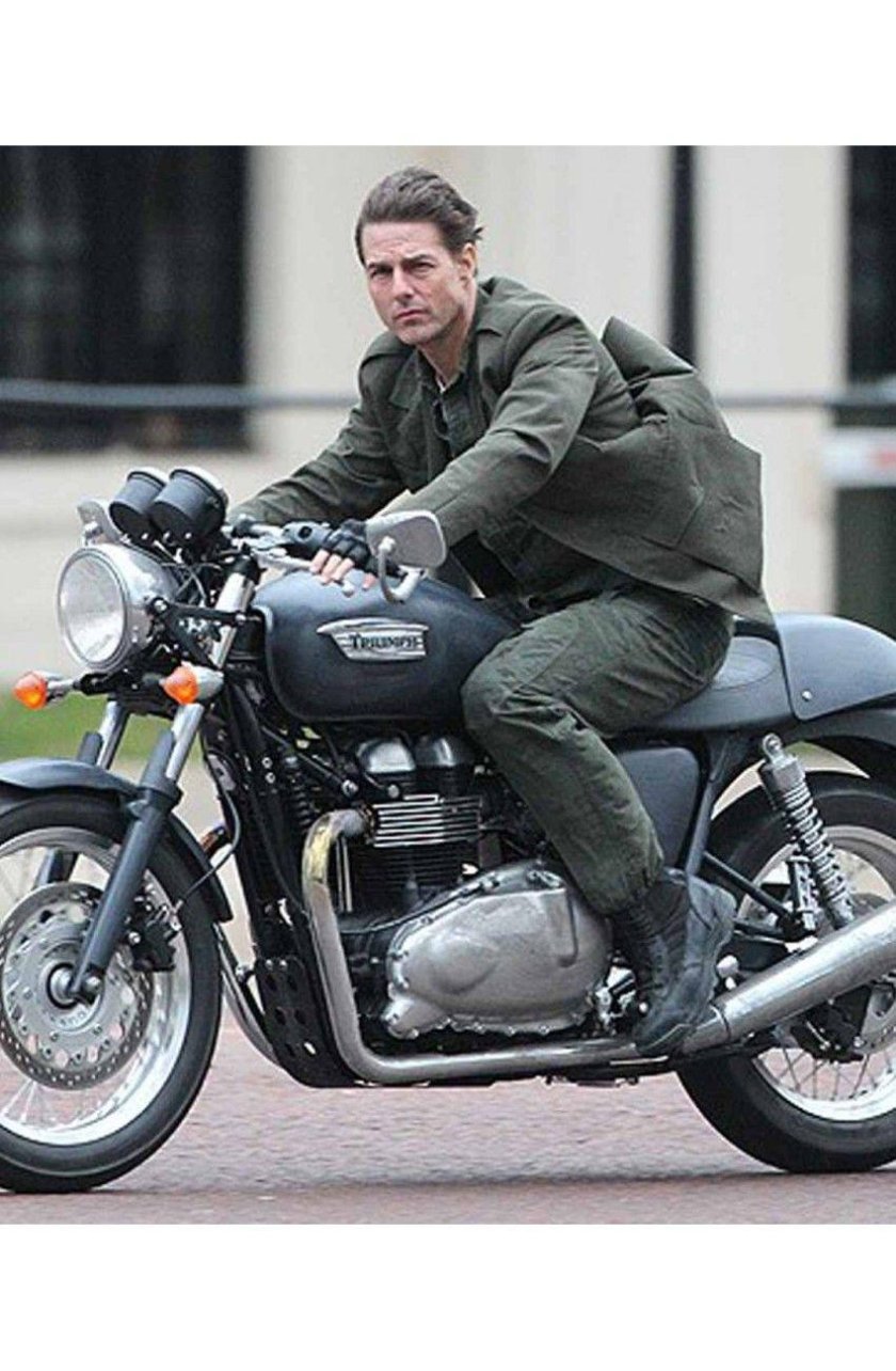 Брэд Питт на мотоцикле Урал