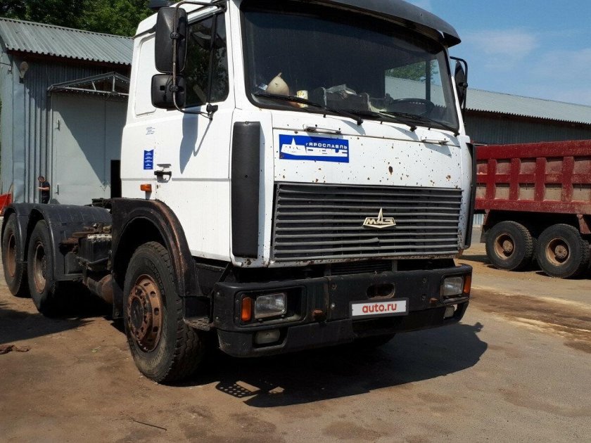 МАЗ 6422