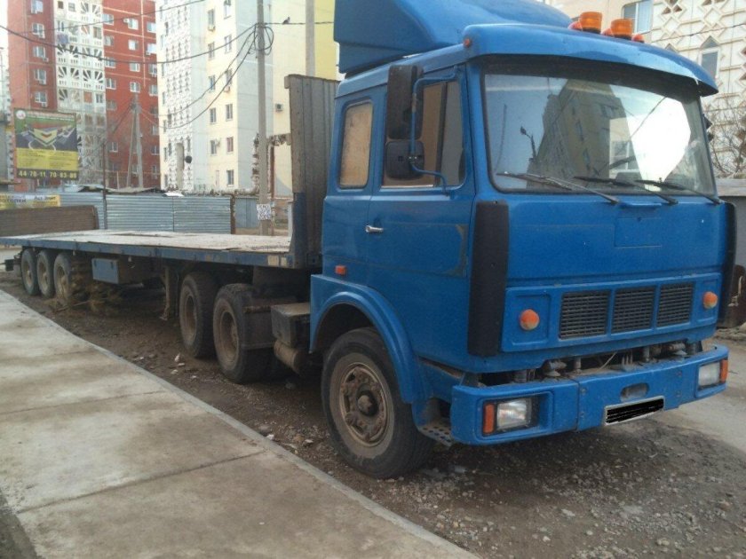 МАЗ 64229 седельный тягач