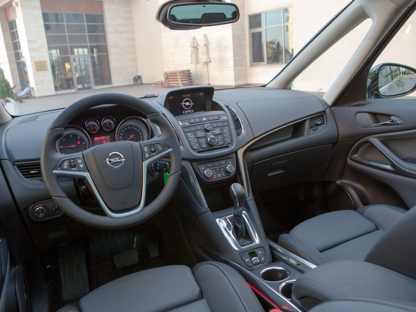 Зафира Турер салон