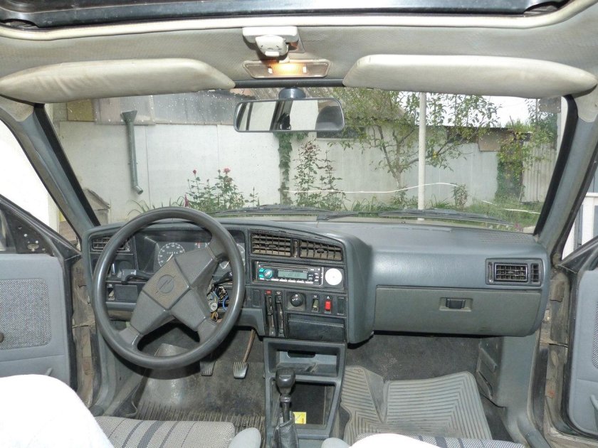 Опель Аскона 1988 салон