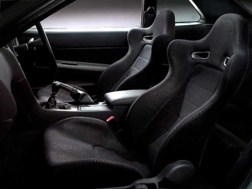 Nissan Skyline r34 купе салон