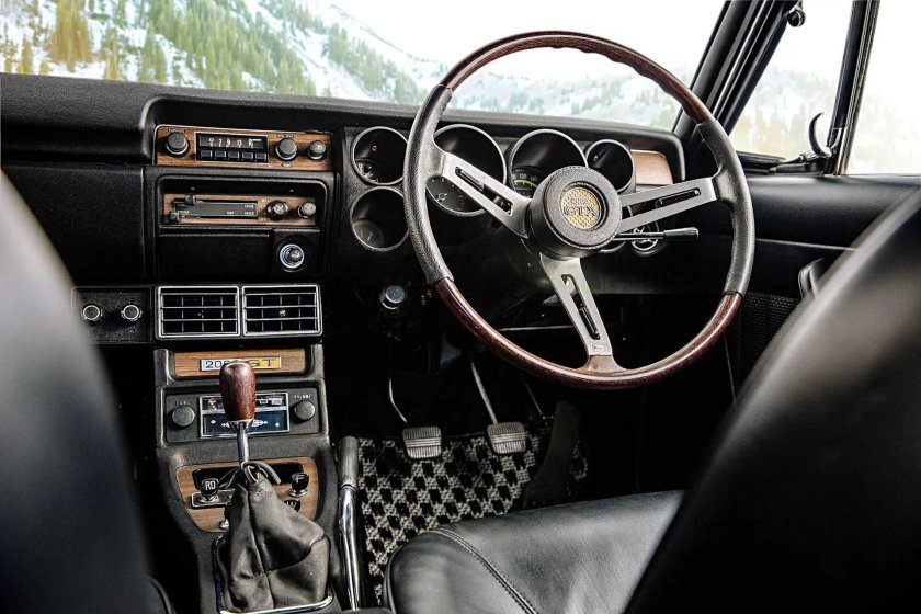 Nissan Skyline 2000gt x