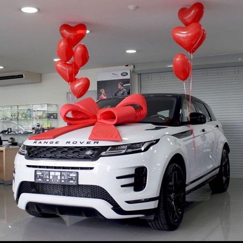 Range Rover Evoque с бантом