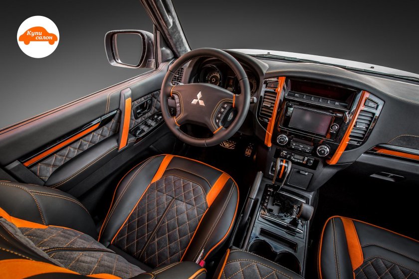 Перетяжка салона Mitsubishi Pajero 4