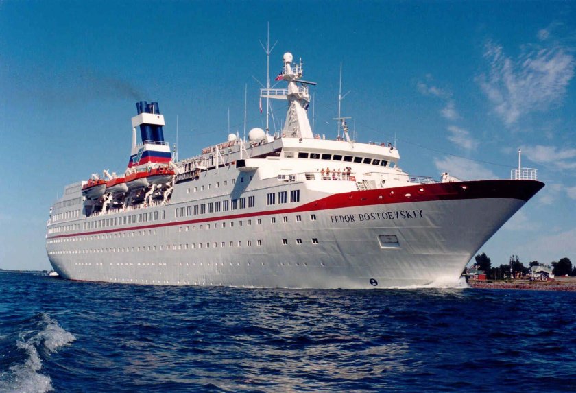 Круизный лайнер Федор Достоевский