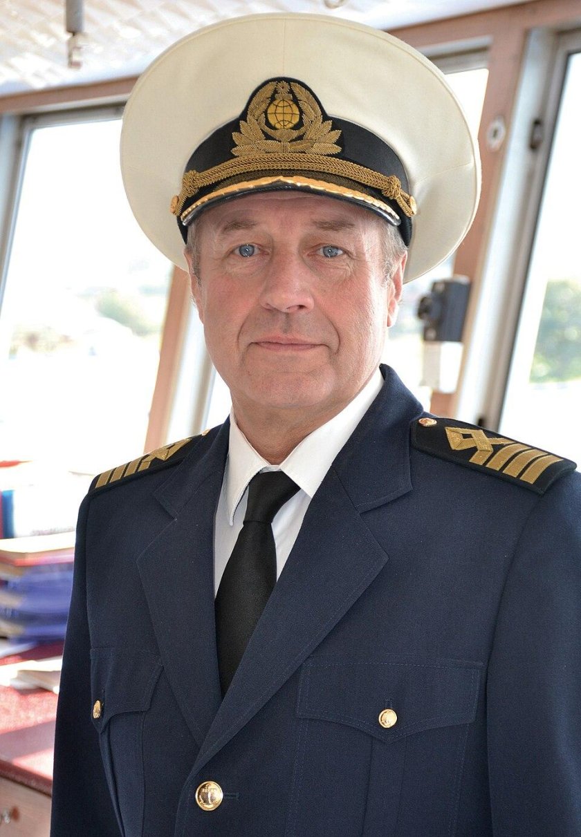 Сагалаев Михаил Александрович Капитан т/х