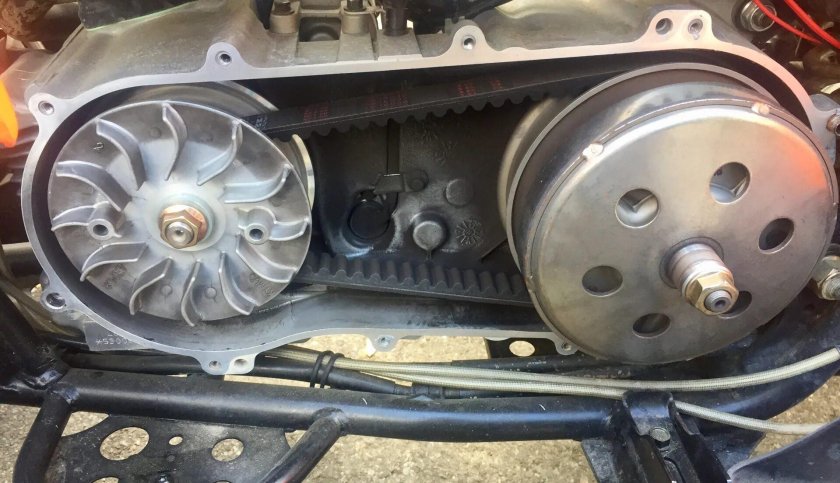 Вариатор скутера 50