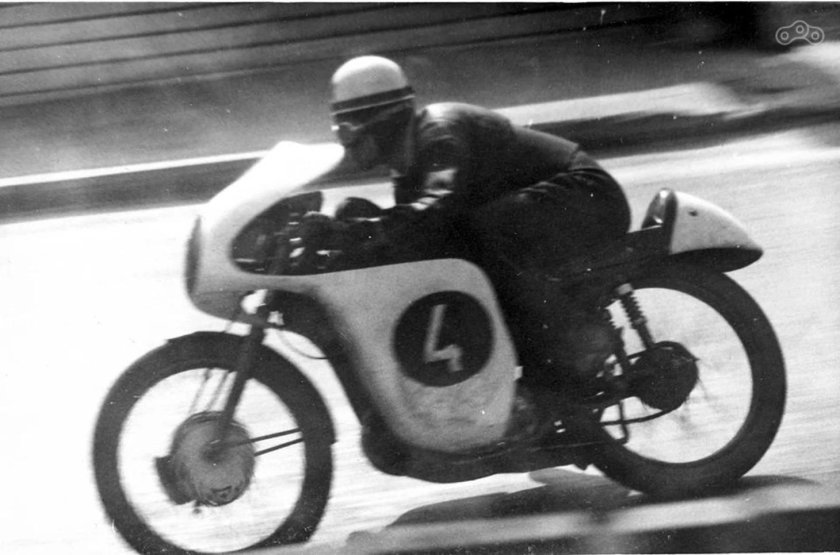 ИЖ-54 для шоссейно-кольцевых гонок