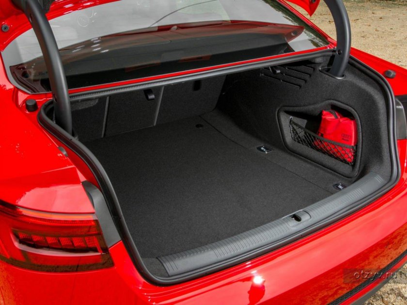 Audi a4 багажник