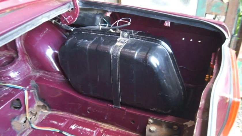 Топливный бак ВАЗ 2105 инжектор