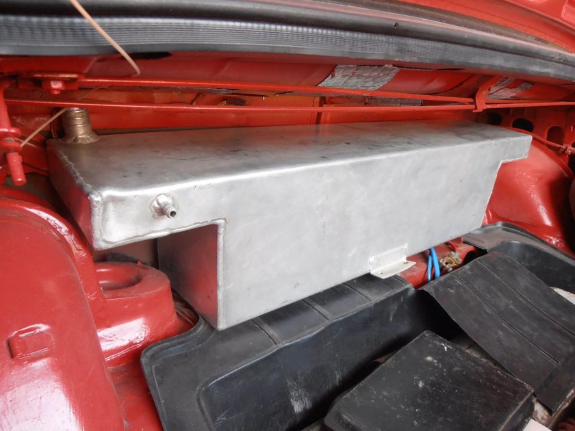 Доп бак на ВАЗ 2106