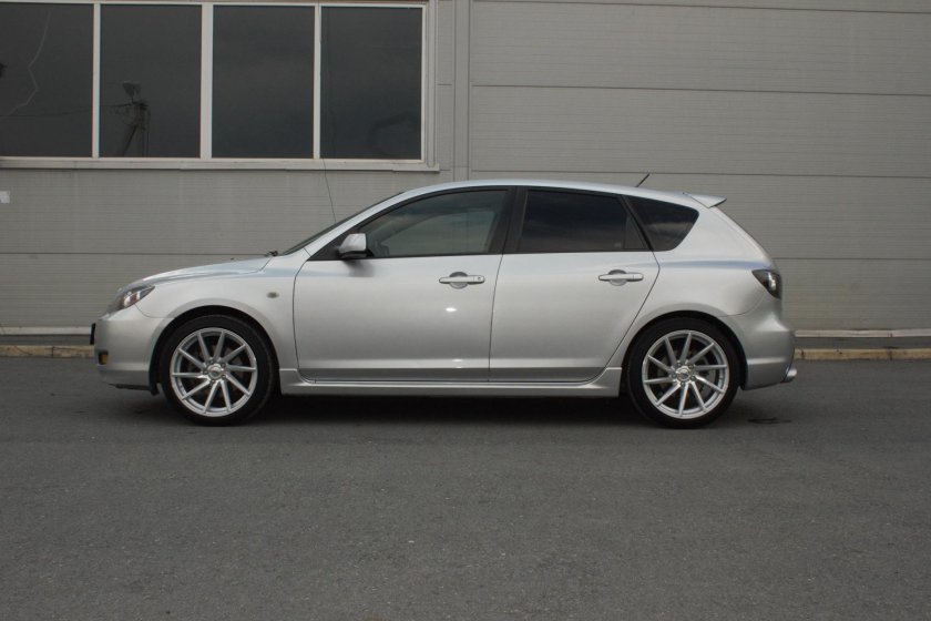Mazda 3 BK r17