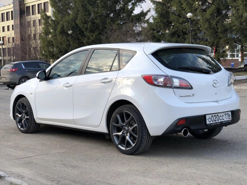 Mazda 3 BL r16