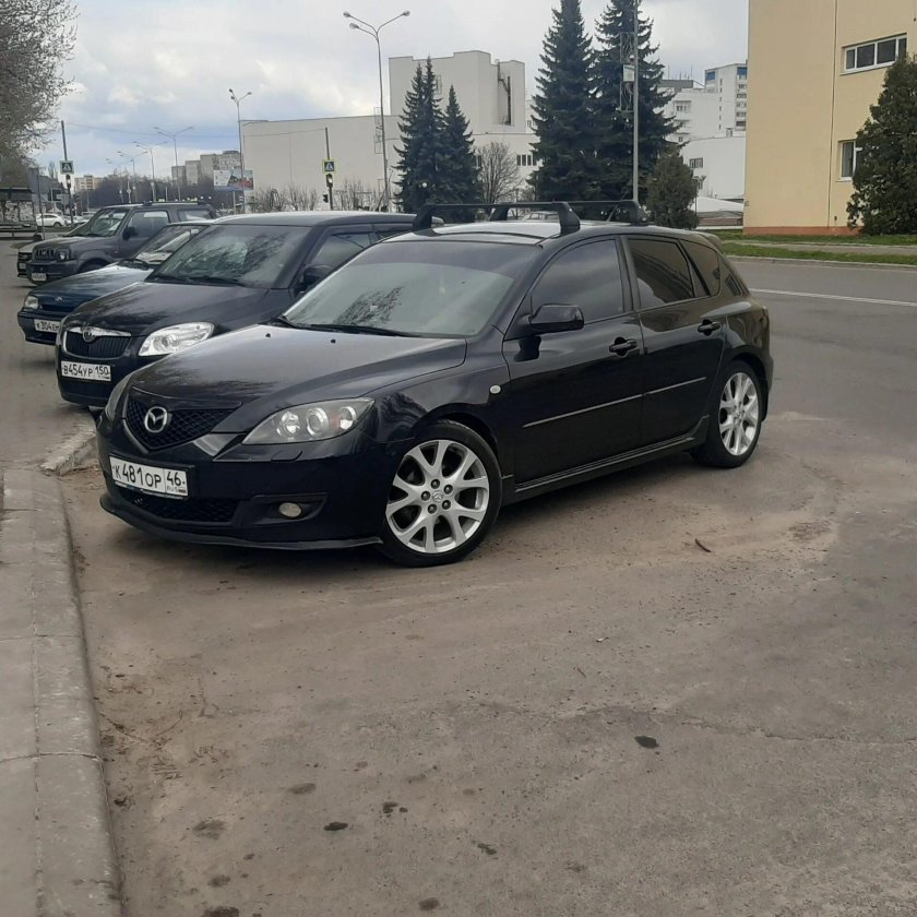 Мазда 3 БК хэтчбек на 18 дисках