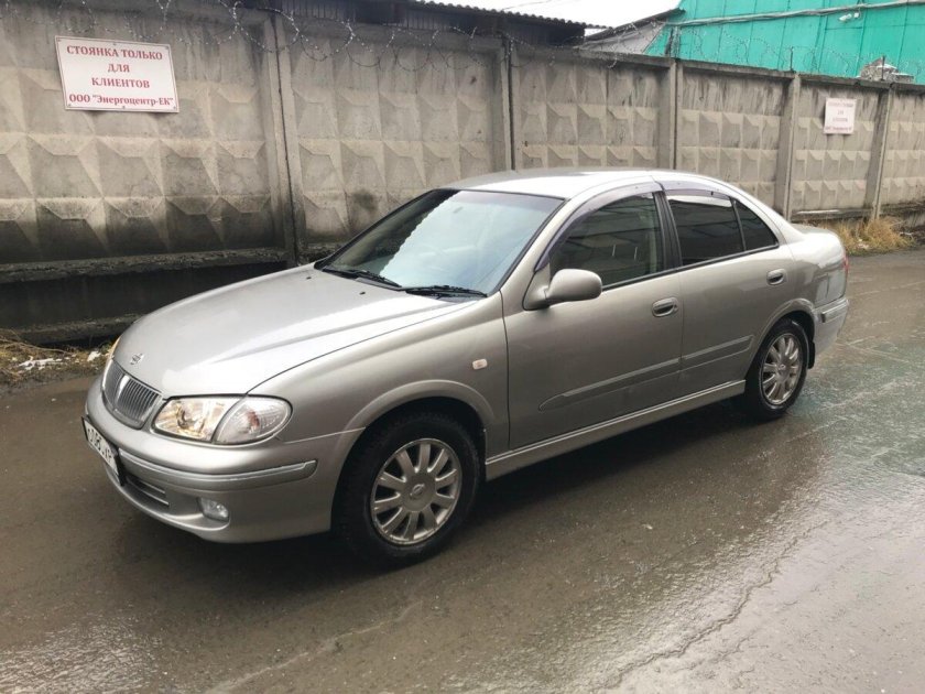Nissan Bluebird Sylphy 2002