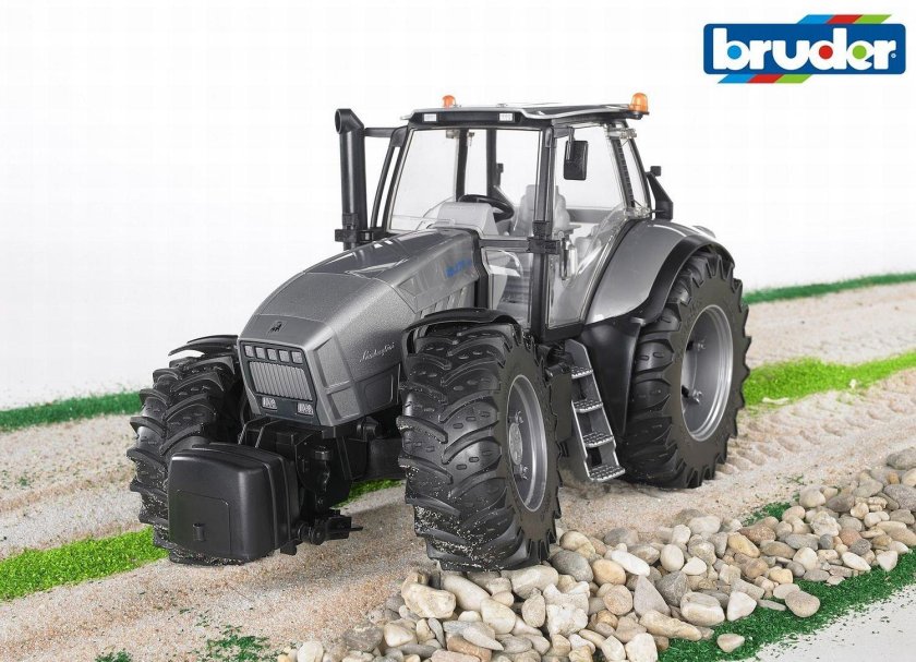 Трактор Ламборджини r8