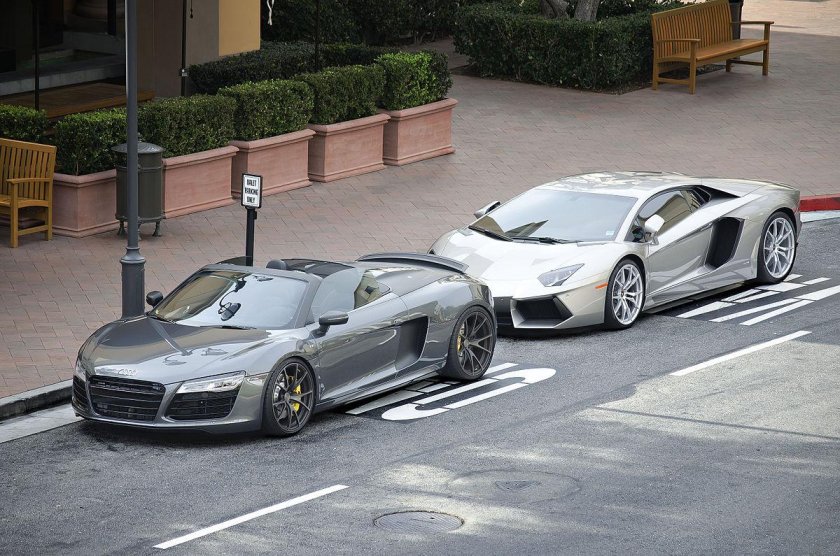 Audi r8 и Lamborghini Gallardo