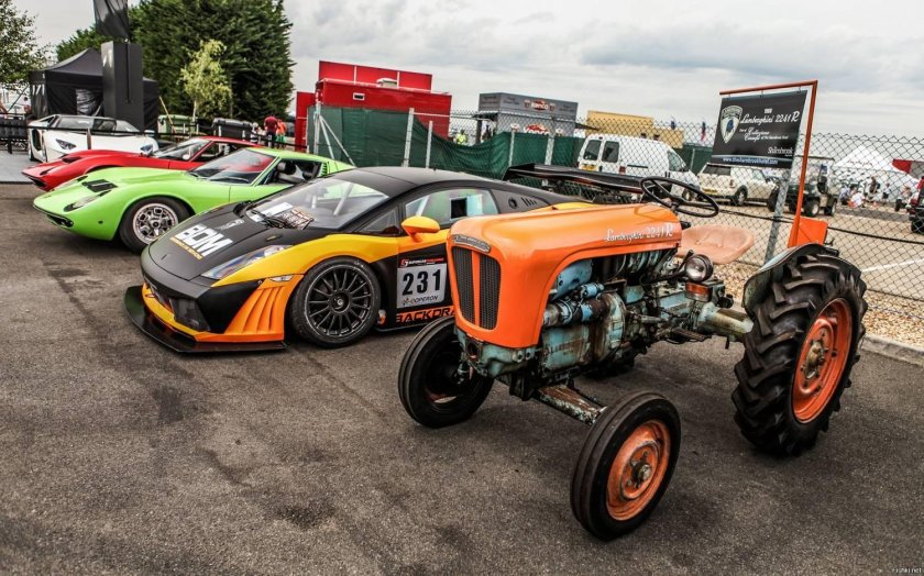 Трактор Lamborghini dl25