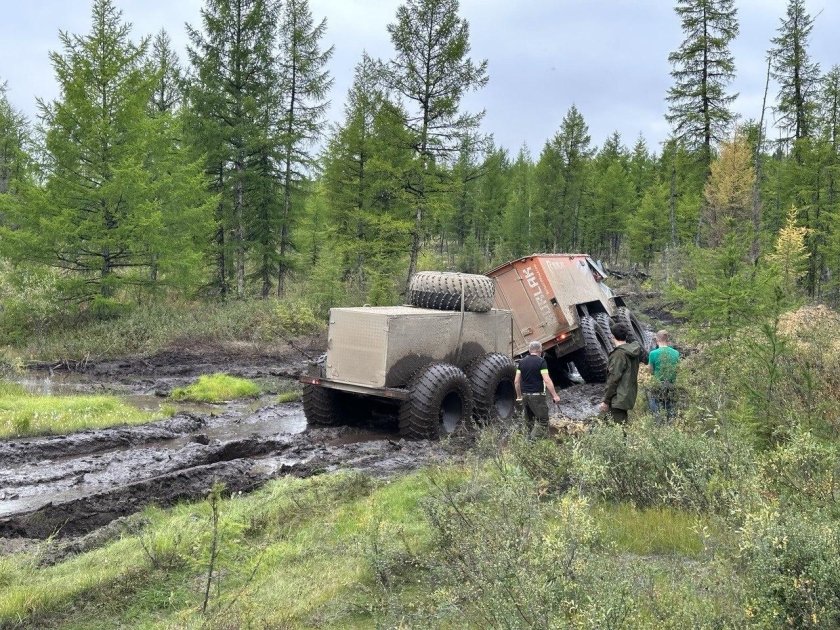 Вездеход Бурлак 8х8