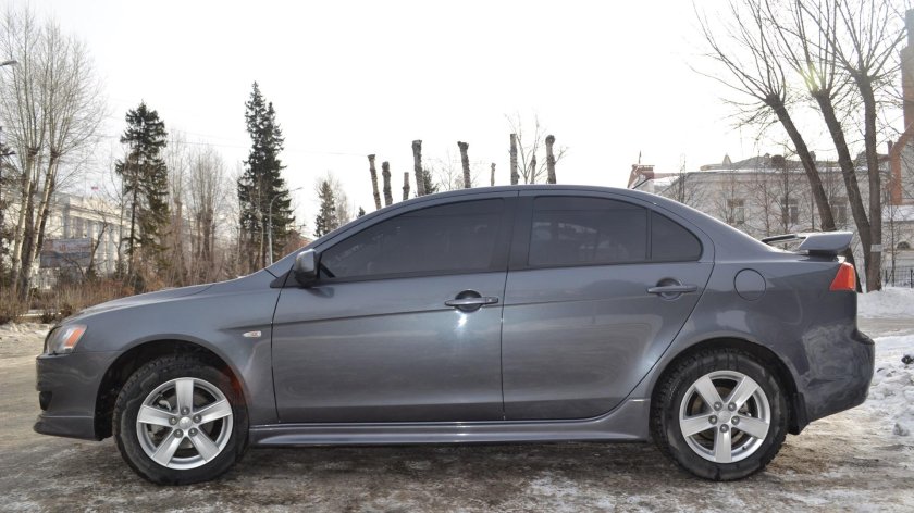 Lancer 10 серый