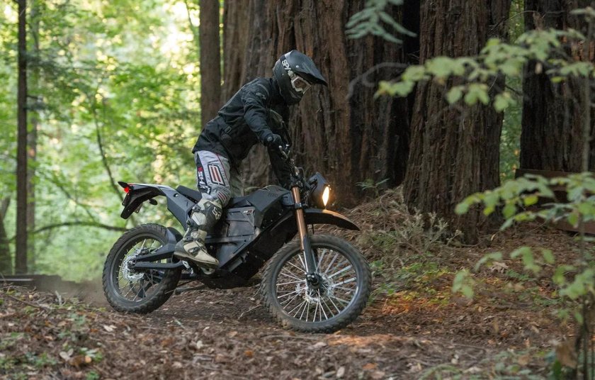 Мотоцикл эндуро сафари