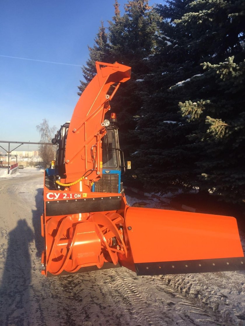 Навесная снегоуборочная машина Су 2.1 ом