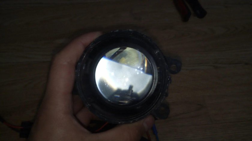 Линзы в ПТФ Pajero 4