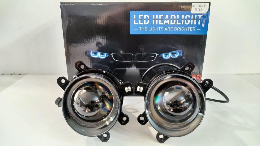 Линзы в ПТФ Камри 40