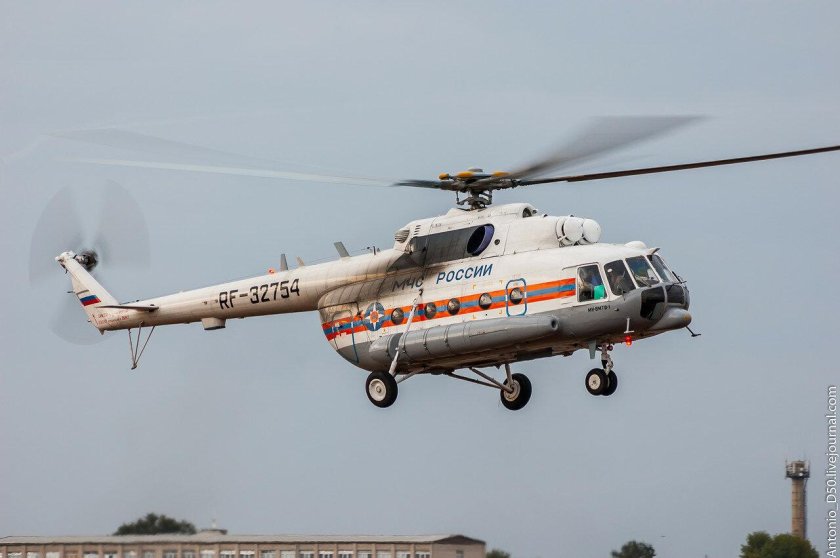Вертолет ми-8 МЧС России