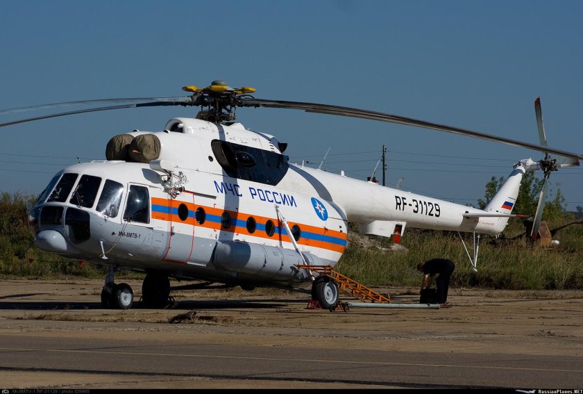 Вертолет ми-8 МЧС России