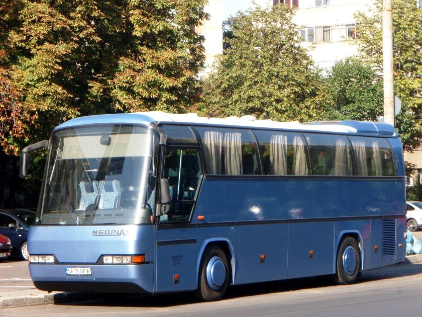 Neoplan n 212